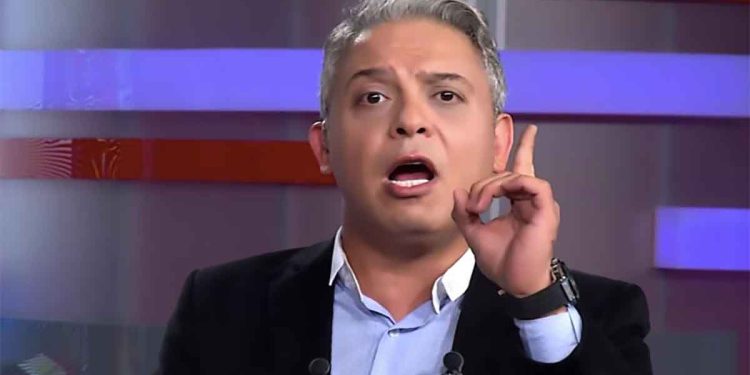 وقضت "الدائرة الثانية إرهاب" بمحكمة أمن الدولة العليا المنعقدة بمجمع محاكم بدر، بالسجن المؤبد على معتز مطر وسامي سنجاب ومحمد أحمد عوف وطارق محمود إمبارك ومحمد علي عبد الخالق وسامي كمال الدين، في القضية رقم 811 لسنة 2022 حصر أمن دولة عليا.