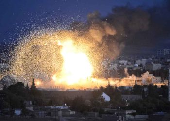 Israeli air attacks continue, two civilians killed by bombing of Damascus airport
