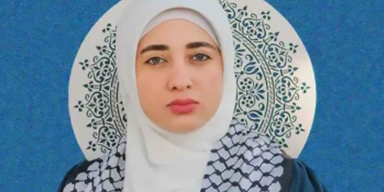 محكمة مصرية تجدد حبس الناشطة السياسية آية كمال الدين