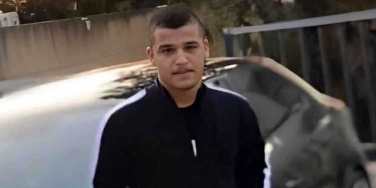 مستوطن إسرائيلي يعدم الفلسطيني ديار العمري بإطلاق النار عليه