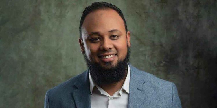الحقوقي المصري محمد الباقر.. 61 يوماً في الحبس الانفرادي