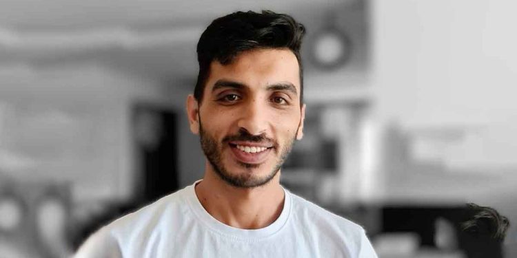 السلطة الفلسطينية تعتقل الصحفي عقيل العواودة لانتقاده مسؤولا أمنيا