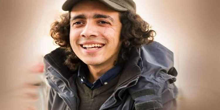 المعتقل عمر محمد علي يفقد الأمل وينتظر قدوم الموت