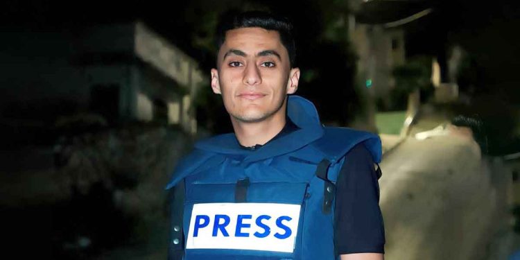 الأمن الفلسطيني يواصل اعتقال الصحفي جراح خلف