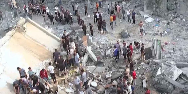 غزة.. قصف الاحتلال الإسرائيلي يقتل 248 فلسطينيا خلال 24 ساعة