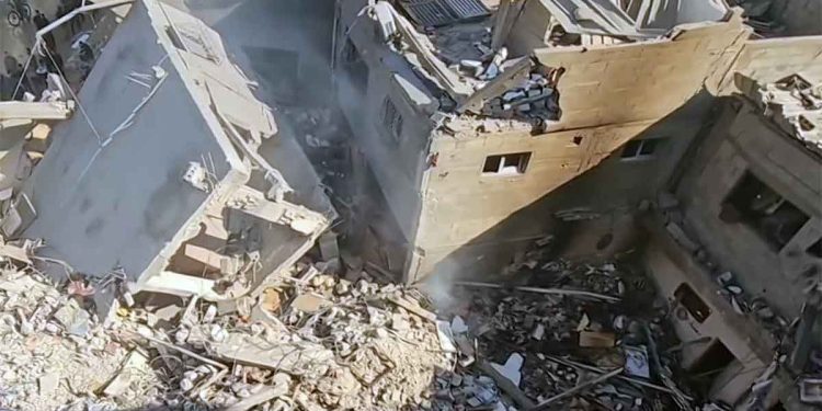 الاحتلال الإسرائيلي يواصل حرب الإبادة على غزة لليوم الـ43