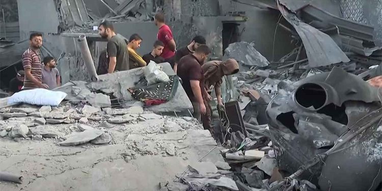الاحتلال الإسرائيلي يواصل حرب الإبادة على غزة لليوم الـ35