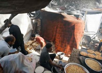 في ظل شلل المجتمع الدولي… طريق الموت يؤدي إلى مخيمات لا تصلح للحياة