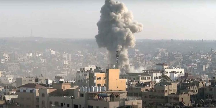 الاحتلال الإسرائيلي يدمر 192 مسجدا و222 مدرسة في غزة