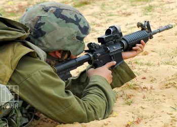 70 Palestinians Arrested in IOF Raids in West Bank