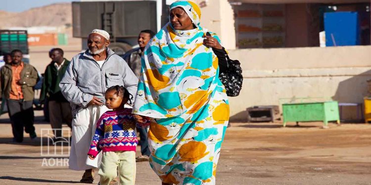 نزوح نحو 300 ألف شخص وسط السودان جراء القتال