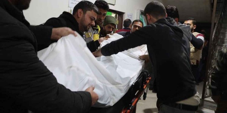 هاجمت قوات النظام مناطق سكنية غربي محافظة حلب، ما أسفر عن مقتل 7 مدنيين، وإصابة 5 آخرين.