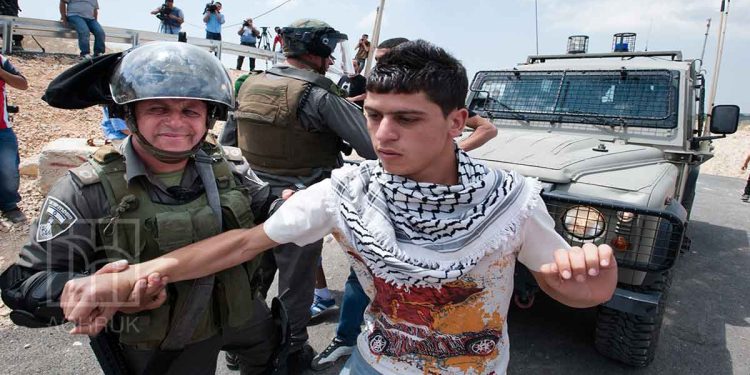 صورة من الارشيف