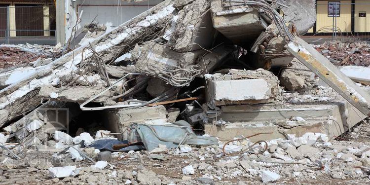 The Israeli occupation demolishes two houses south and east of Hebron
