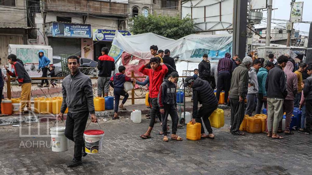 نقص المياه الصالحة للشرب وانتشار الأمراض في غزة