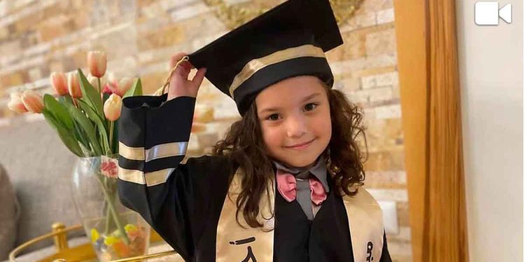تم العثور على الطفلة هند مقتولة داخل المركبة، وفيها 6 جثامين لأفراد عائلتها بينهم الطفلة ليان، فيما كانت بعض الجثث