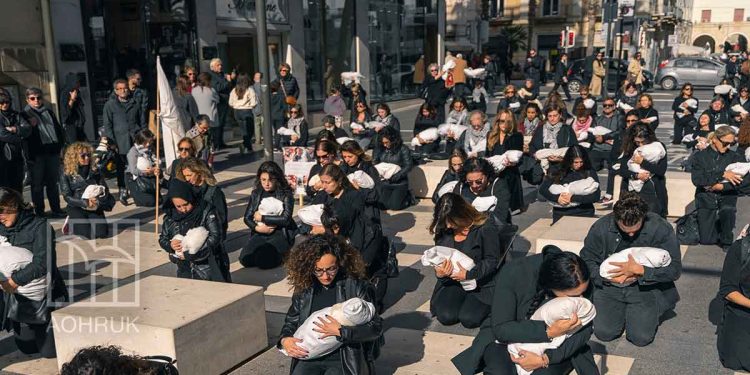صورة تعبيرية من فعالية ضد قتل الاطفال في غزة