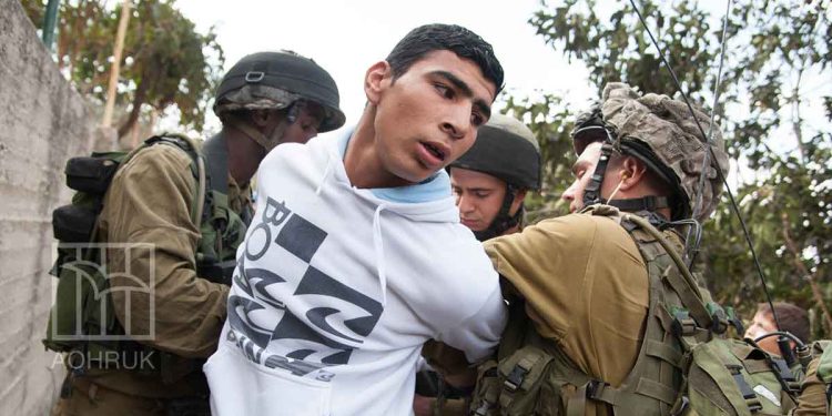 صورة من الارشيف