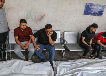 صعدت سلطات الاحتلال الإسرائيلي من استهداف الصحفيين الفلسطينيين بشكل ممنهج ومتعمد، في محاولة لمنع نقل الحقيقة التي تظهر إجرامها بحق المدنيين العزل