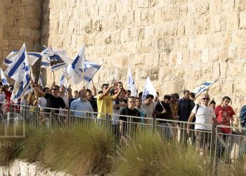 صورة من الارشيف