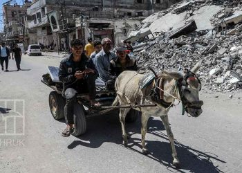 Forced displacement forces thousands of Palestinians out of Khan Yunis