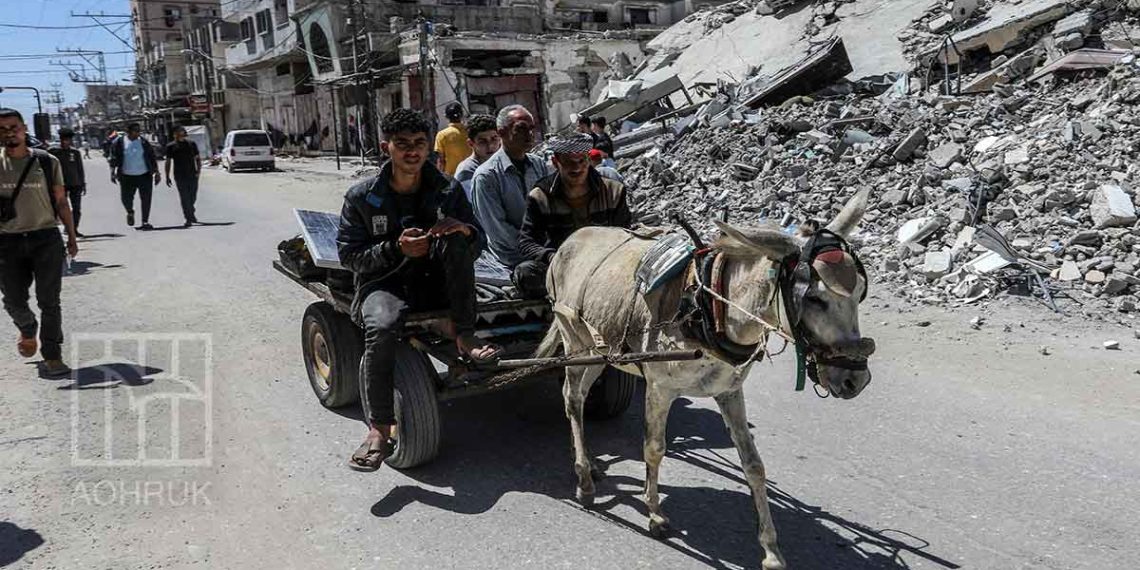 التهجير القسري يجبر آلاف الفلسطينيين على مغادرة خان يونس