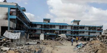 غزة.. مقتل 10 آلاف طالب و400 معلم منذ 7 أكتوبر