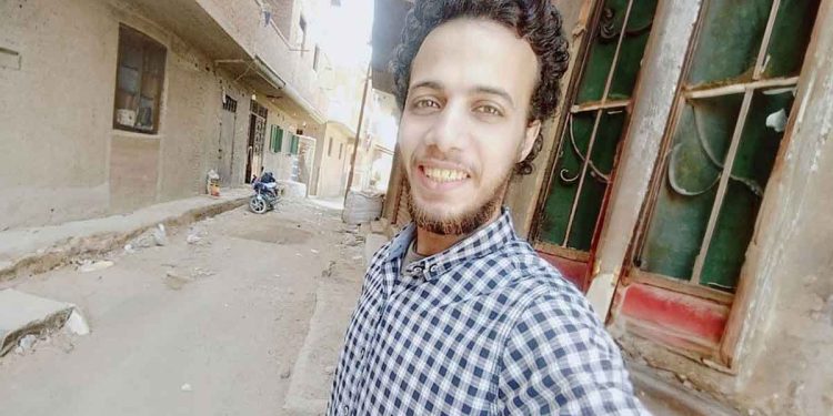 الناشط المصري أحمد حمدي سليمان الشهير بـ"جيكا"