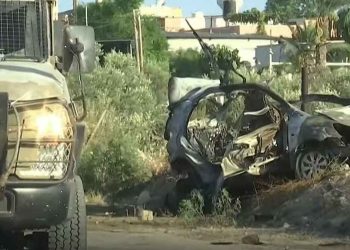 أقدم جيش الاحتلال على قتل 5 فلسطينيين في قصف بطائرة مسيرة لسيارة كانوا يستقلونها على طريق زيتا