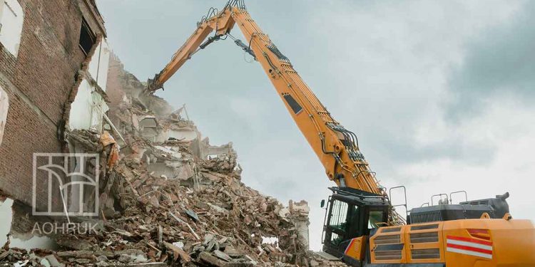 The IOF demolishes three Palestinian-owned homes in West Bank