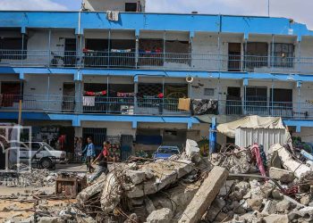 الاحتلال يقصف مدرسة للأونروا 5 مرات خلال 11 شهرًا