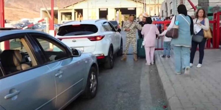 نازحون بالآلاف من البنان الى سوريا هربا من العدوان الإسرائيلي
