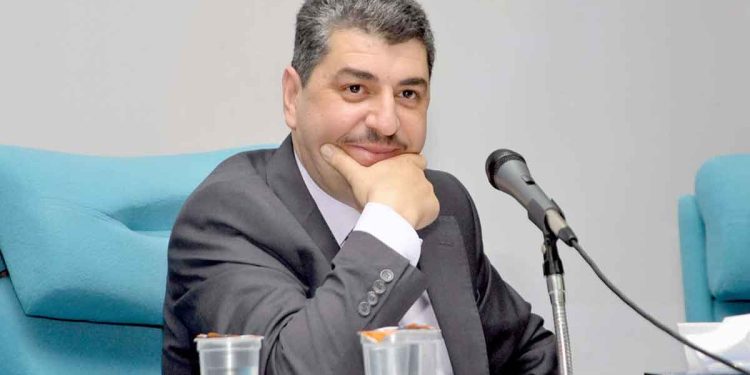 تراجع في صحة الصحفي المعتقل أحمد حسن الزعبي