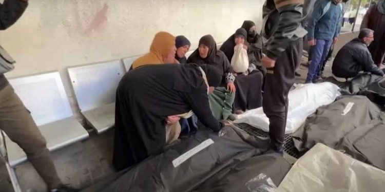 غزة.. انتشال 153 قتيلاً فلسطينياً منذ تنفيذ وقف إطلاق النار