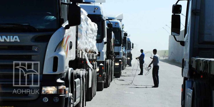 أزمة إنسانية متفاقمة في غزة.. تضييق على دخول المساعدات وقيود على الإغاثة