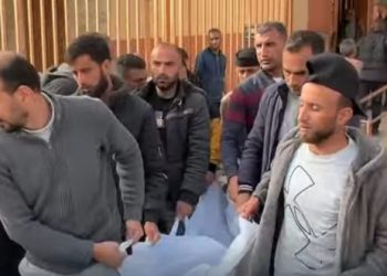 غزة.. الاحتلال يضرب منازل المدنيين ويستهدف نازحين وذوي إعاقة