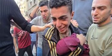 طبيبة من غزة تفجع بمقتل أطفالها التسعة في قصف إسرائيلي