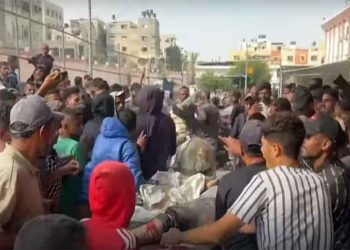 مجازر جديدة.. 57 قتيلا ومئات الجرحى من منتظري المساعدات في غزة