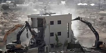 الاحتلال ينسف 3 منازل لفلسطينيين قتلهم سابقاً بالضفة الغربية