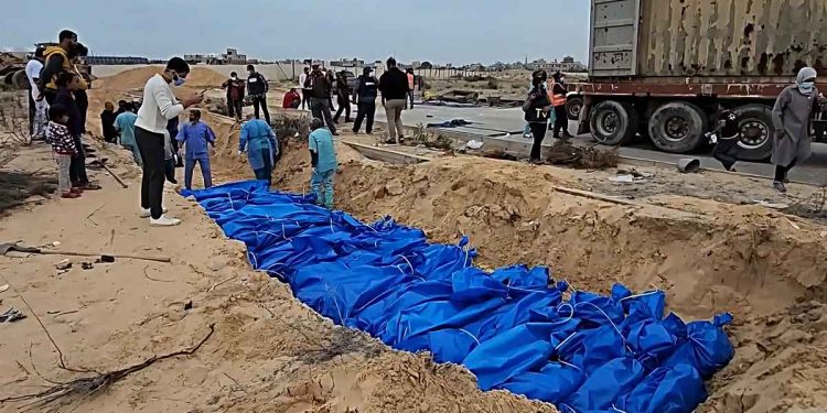 غزة.. أزمة القبور تتفاقم وسط استمرار حرب الإبادة الجماعية
