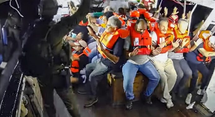 اقتحام سفينة “حنظلة”.. جريمة بحرية في سياق حرب إبادة جماعية على غزة