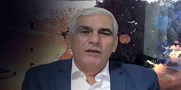 الاحتلال يمدد توقيف الصحفي ناصر اللحام