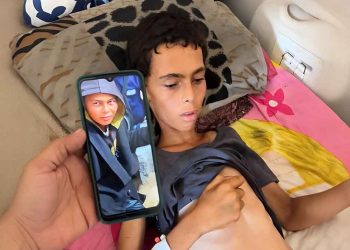 وفاة الفتى الفلسطيني عاطف أبو خاطر بسبب المجاعة