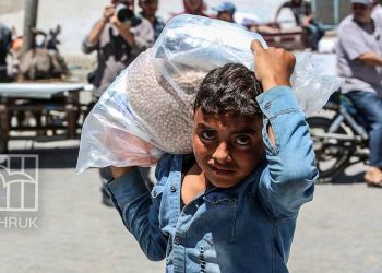 الاحتلال الإسرائيلي يحوّل غزة إلى مقبرة لعمال الإغاثة الإنسانية