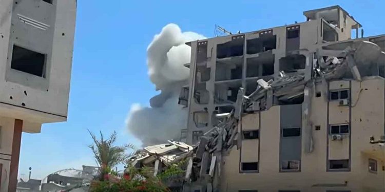 غزة تحت النار.. والإبادة الجماعية تحصد عشرات القتلى