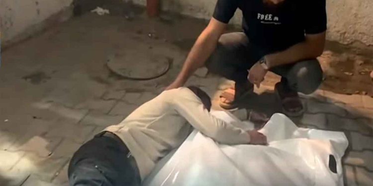 الاحتلال يواصل جرائمه في غزة ويقتل 3 فلسطينيين