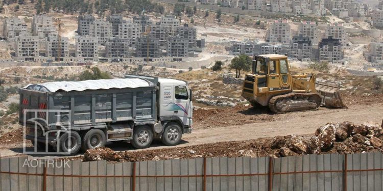 الاحتلال يوسع مصادرة الأراضي في الضفة لتكريس نظام الفصل العنصري