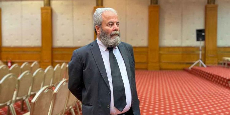 المحامي فراس الروسان