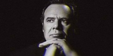 الصحافي خالد ممدوح