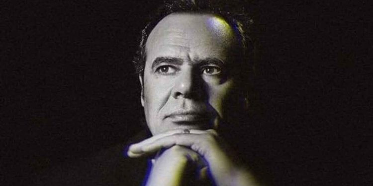 الصحافي خالد ممدوح